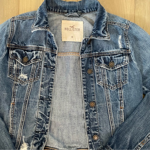 Hoillster Distressed Jean Jacket - Picture 6 of 6